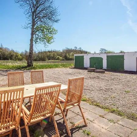 6 Person In Casa de Férias Rødding
